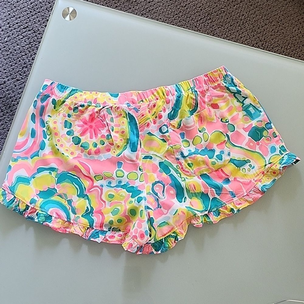 Lilly Pulitzer Resort Wear Coquette Girl Shorts Size Medium - Picture 2 of 6